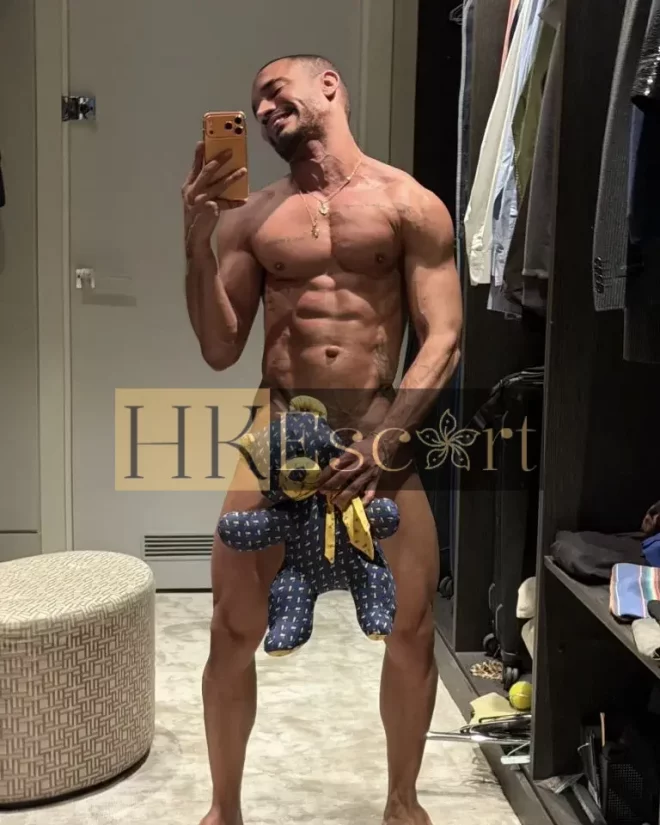 Vidal, 26 years old, weight 74 kg, height 175 cm